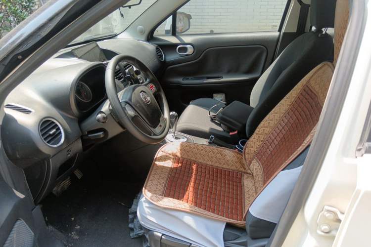 Used MG 3 2014 1.5L AMT Elite Edition Left Front Seat