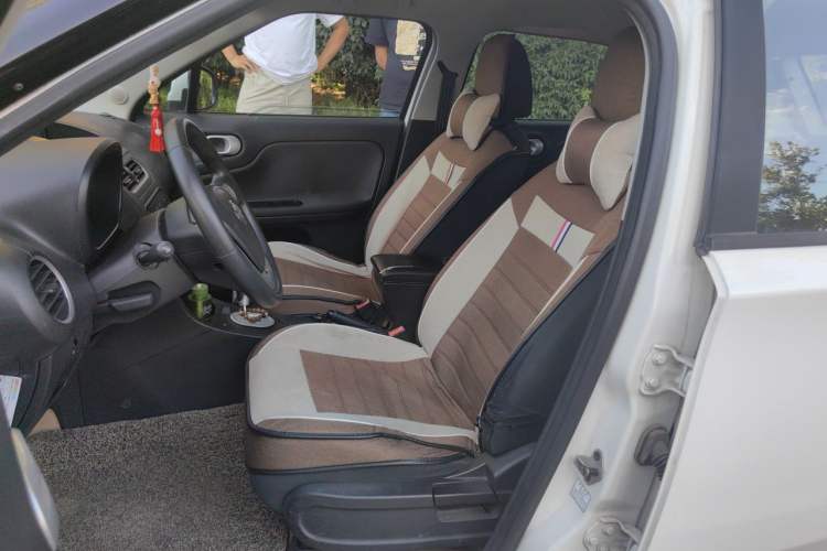 Used MG 3 2014 1.3L AMT Comfort Edition Left Front Seat