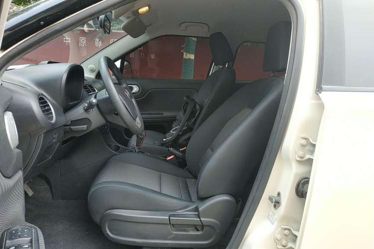 Used MG 3 2014 1.3L Manual Comfort Edition Left Front Seat