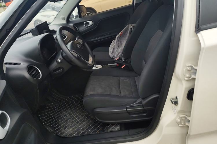 Used MG 3 2014 1.3L AMT Comfort Edition Left Front Seat