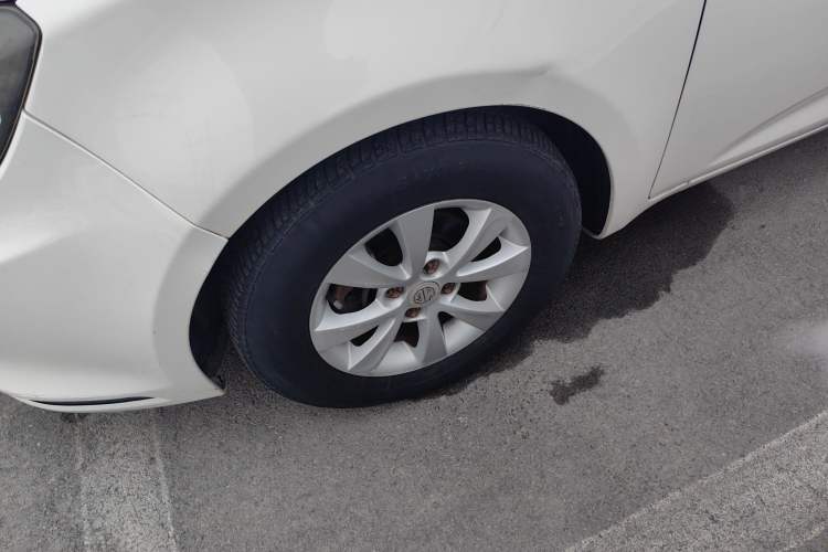 Used MG 3 2014 1.3L AMT Comfort Edition Left Front Wheel Hub