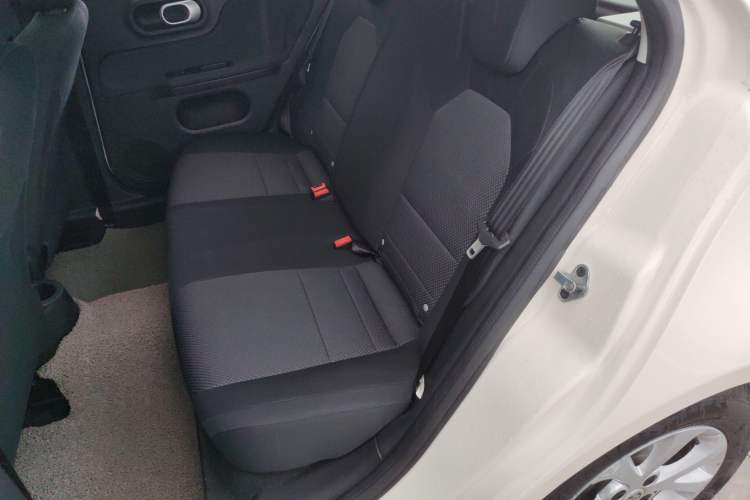 Used MG 3 2014 1.5L AMT Elite Edition Left Rear Seat