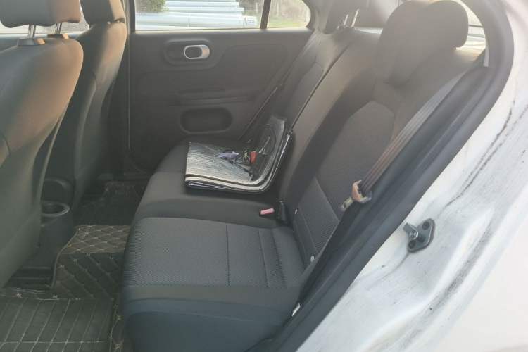 Used MG 3 2014 1.5L AMT Elite Edition Left Rear Seat