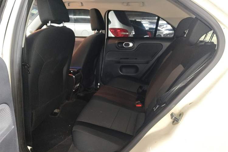 Used MG 3 2014 1.5L AMT Elite Edition Left Rear Seat