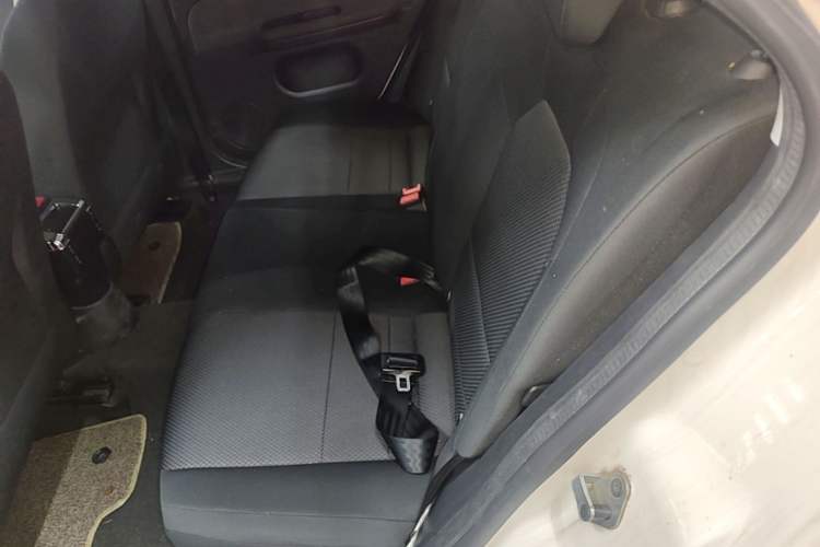 Used MG 3 2014 1.5L AMT Elite Edition Left Rear Seat