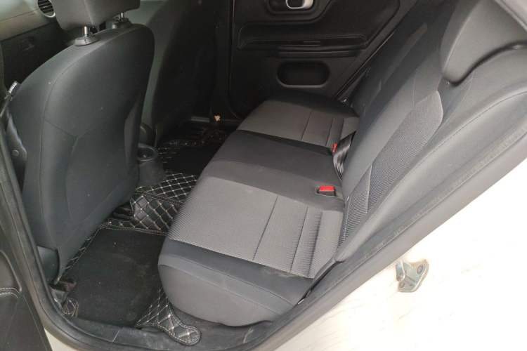 Used MG 3 2014 1.5L AMT Elite Edition Left Rear Seat