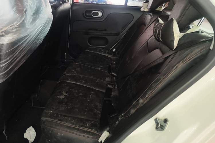 Used MG 3 2014 1.5L AMT Elite Edition Left Rear Seat