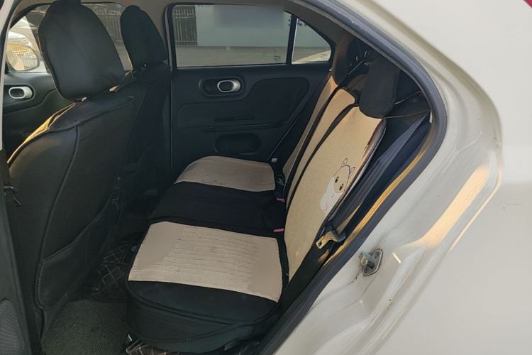Used MG 3 2014 1.5L AMT Elite Edition Left Rear Seat