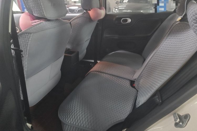Used MG 3 2014 1.5L AMT Elite Edition Left Rear Seat