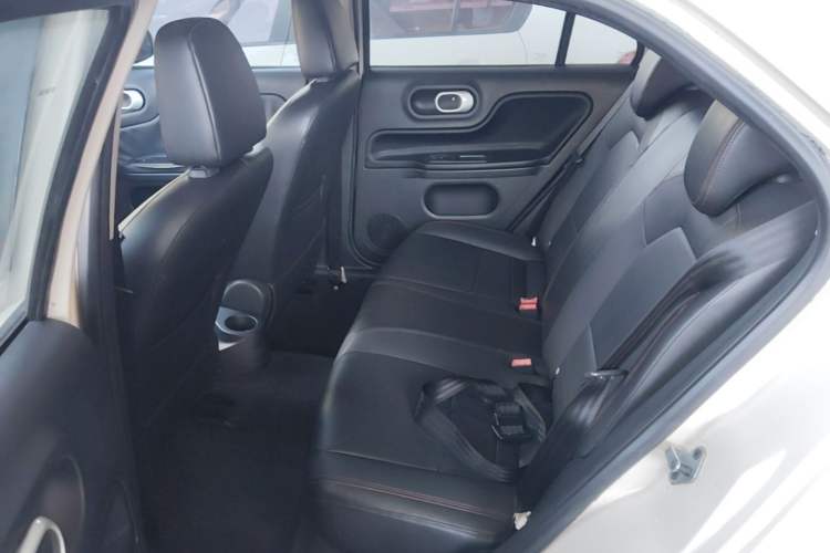 Used MG 3 2014 1.5L AMT Elite Edition Left Rear Seat