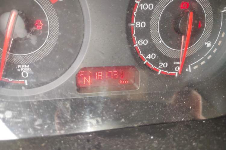 Used MG 3 2014 1.3L AMT Comfort Edition Odometer Close Up
