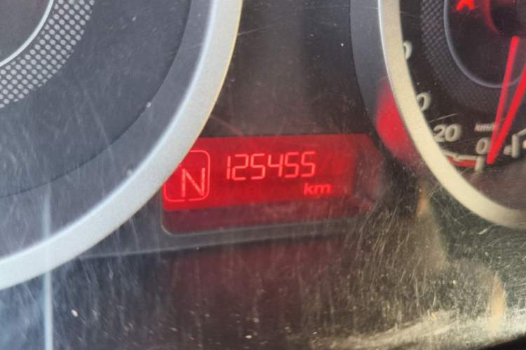 Used MG 3 2014 1.5L AMT Elite Edition Odometer Close Up