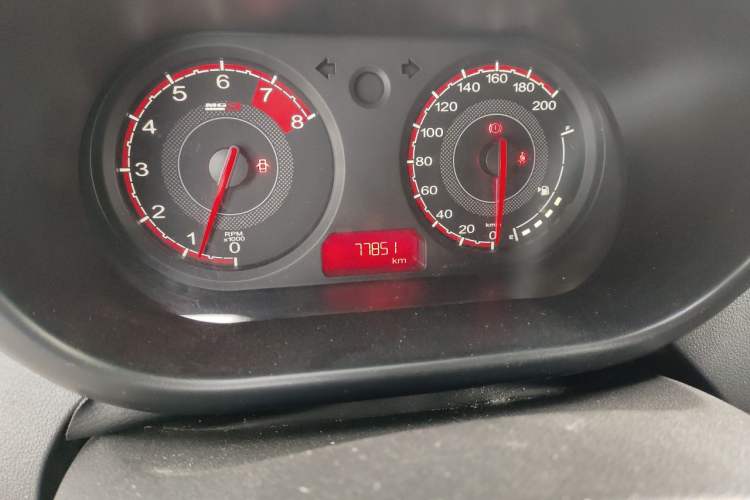 Used MG 3 2014 1.3L Manual Comfort Edition Odometer Close Up