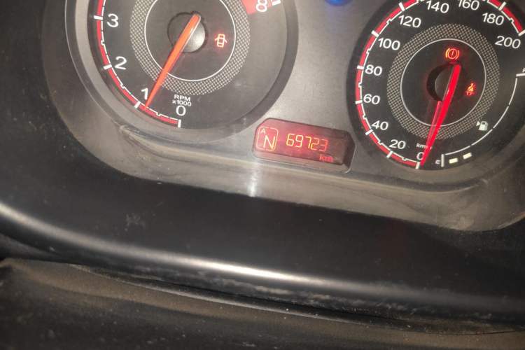 Used MG 3 2014 1.3L AMT Comfort Edition Odometer Close Up