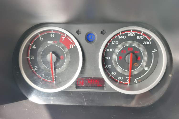 Used MG 3 2014 1.5L AMT Elite Edition Odometer Close Up