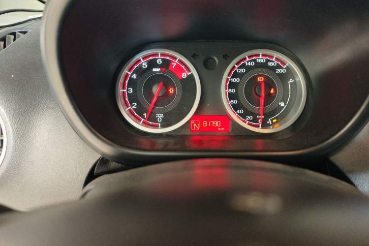 Used MG 3 2014 1.5L AMT Elite Edition Odometer Close Up