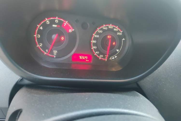 Used MG 3 2014 1.3L Manual Comfort Edition Odometer Close Up