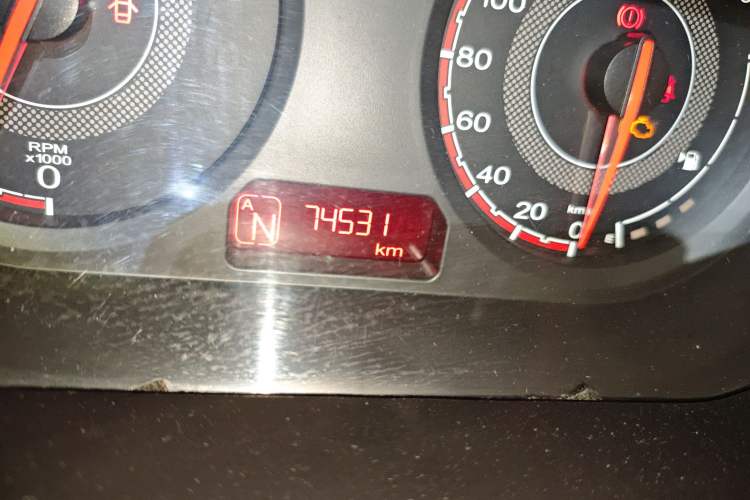 Used MG 3 2014 1.3L AMT Comfort Edition Odometer Close Up