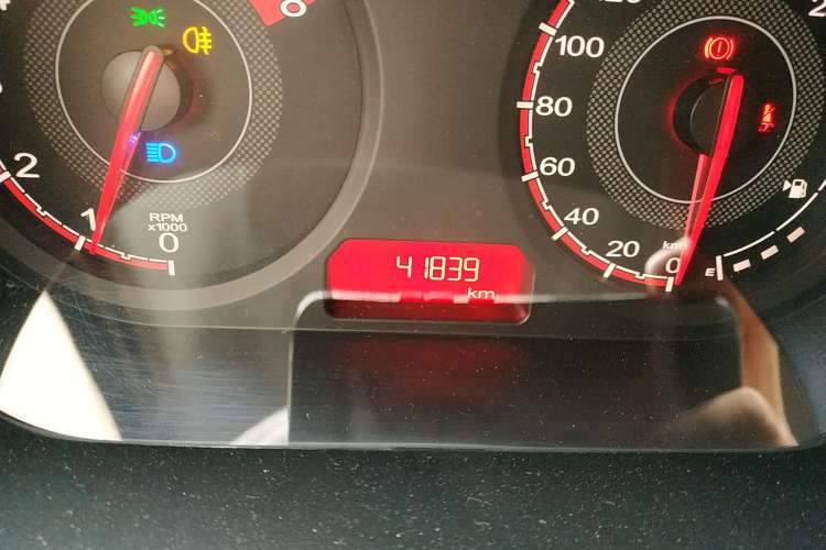 Used MG 3 2014 1.3L Manual Comfort Edition Odometer Close Up