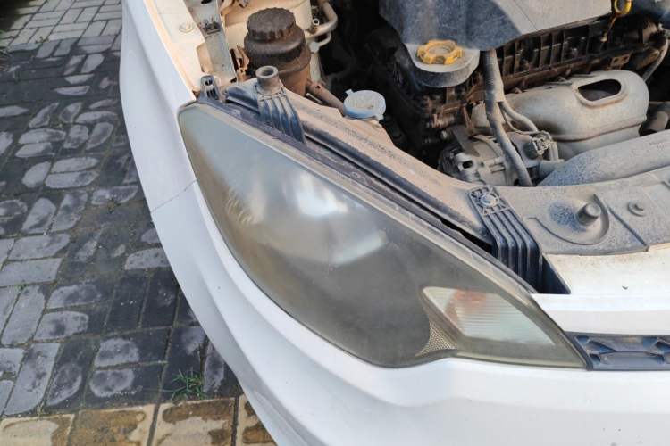Used MG 3 2014 1.3L Manual Comfort Edition Right Front Headlight