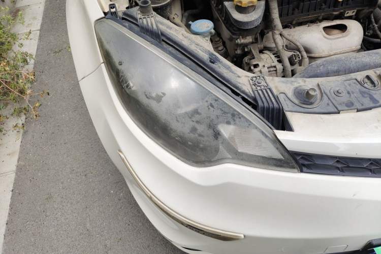 Used MG 3 2014 1.5L AMT Elite Edition Right Front Headlight