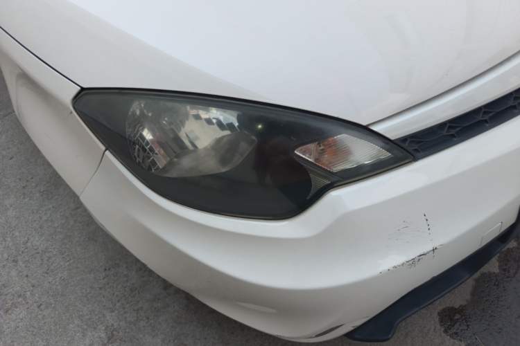 Used MG 3 2014 1.5L AMT Elite Edition Right Front Headlight