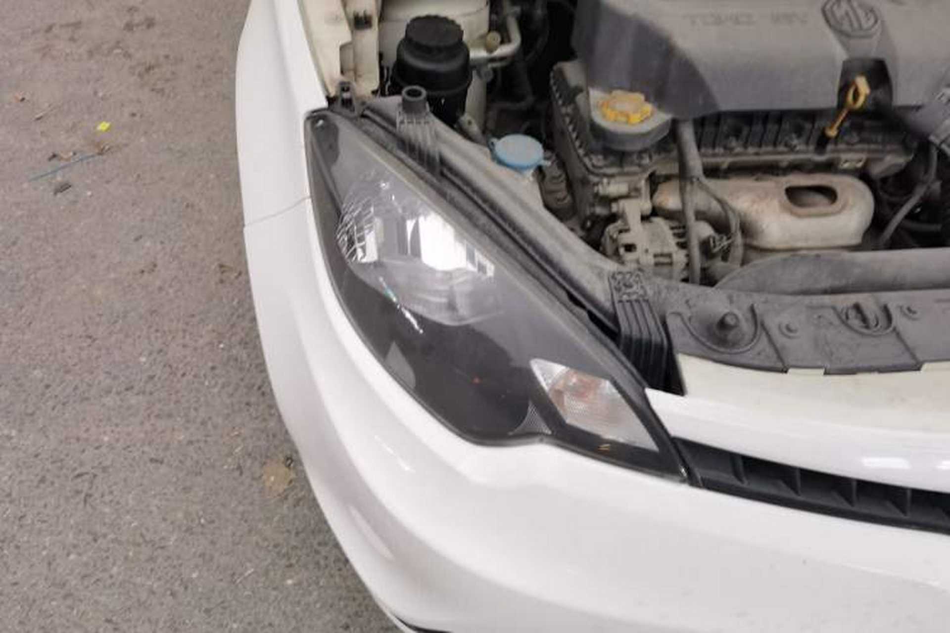 Used MG 3 2014 1.3L AMT Comfort Edition Right Front Headlight