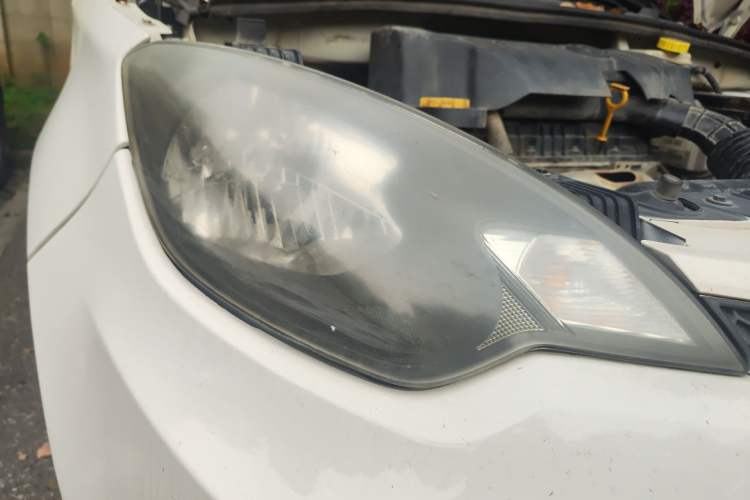 Used MG 3 2014 1.3L Manual Comfort Edition Right Front Headlight