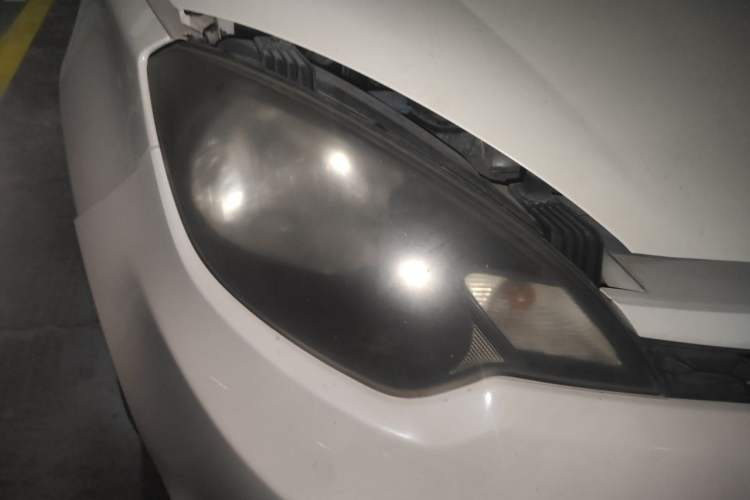 Used MG 3 2014 1.3L AMT Comfort Edition Right Front Headlight