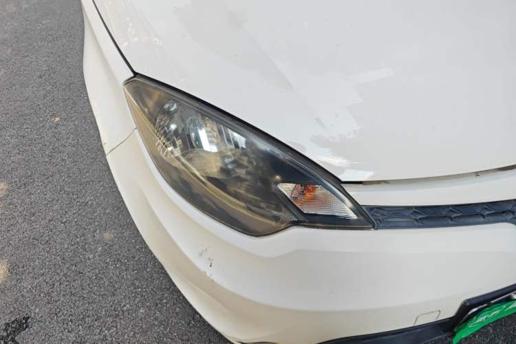 Used MG 3 2014 1.5L AMT Elite Edition Right Front Headlight