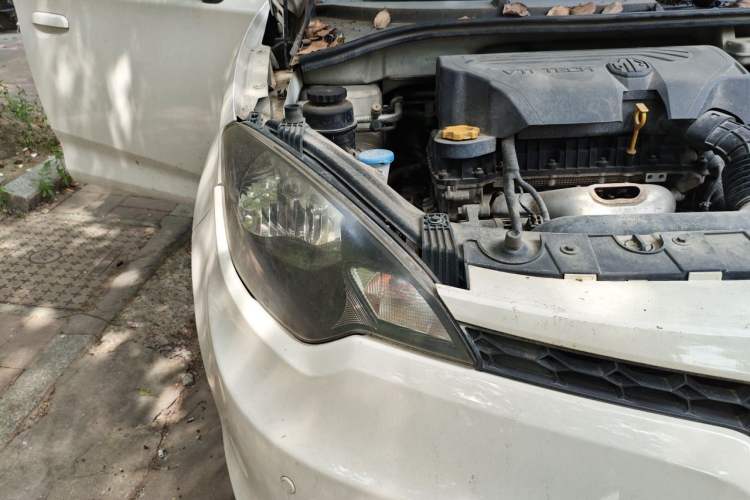 Used MG 3 2014 1.5L AMT Elite Edition Right Front Headlight