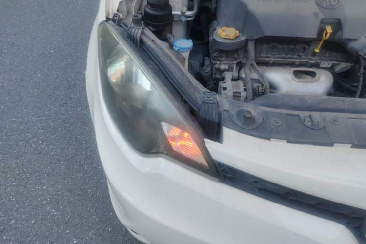 Used MG 3 2014 1.3L Manual Comfort Edition Right Front Headlight