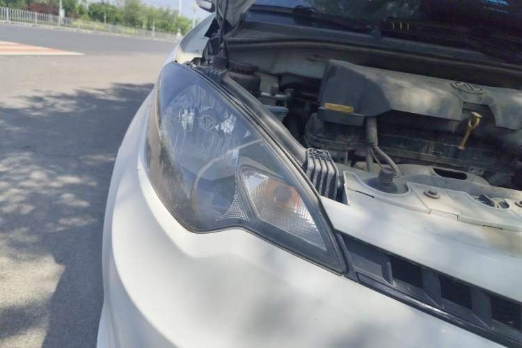 Used MG 3 2014 1.3L Manual Comfort Edition Right Front Headlight