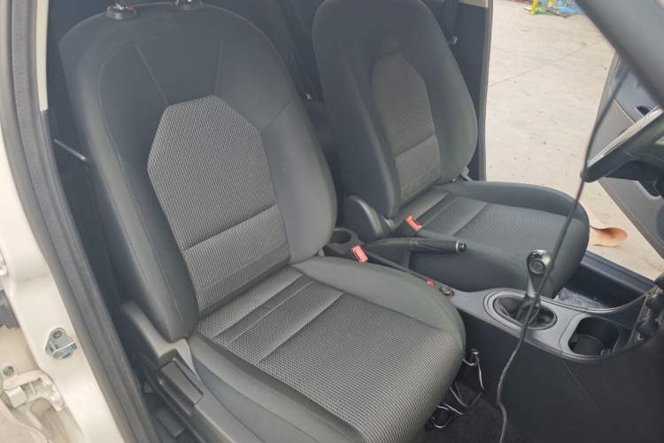 Used MG 3 2014 1.3L Manual Comfort Edition Right Front Seat