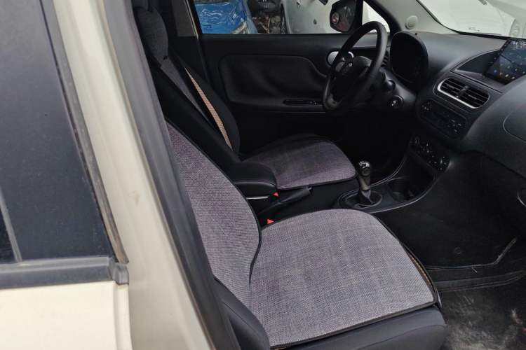 Used MG 3 2014 1.3L Manual Comfort Edition Right Front Seat