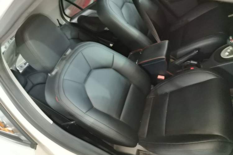 Used MG 3 2014 1.5L AMT Elite Edition Right Front Seat