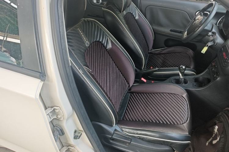 Used MG 3 2014 1.3L Manual Comfort Edition Right Front Seat