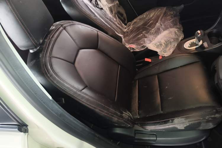 Used MG 3 2014 1.5L AMT Elite Edition Right Front Seat