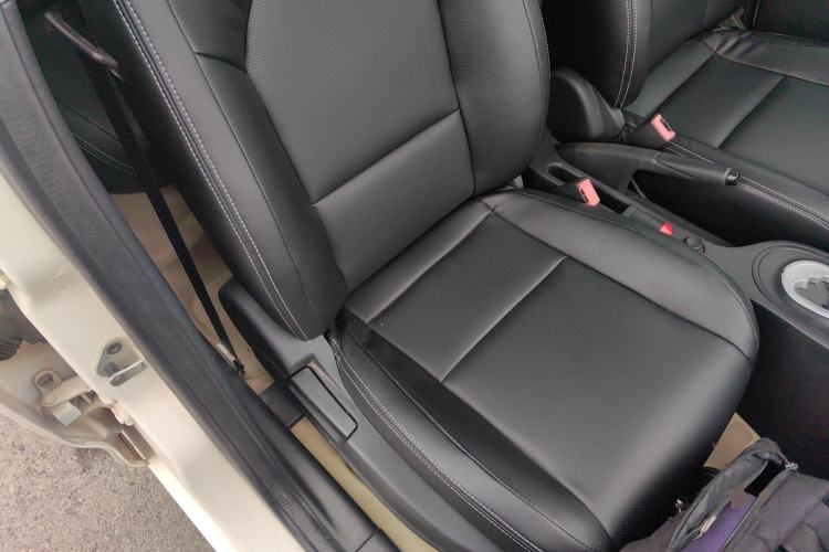Used MG 3 2014 1.3L AMT Comfort Edition Right Front Seat