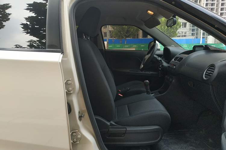Used MG 3 2014 1.3L Manual Comfort Edition Right Front Seat