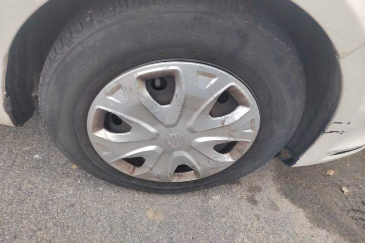 Used MG 3 2014 1.3L AMT Comfort Edition Right Front Wheel Hub