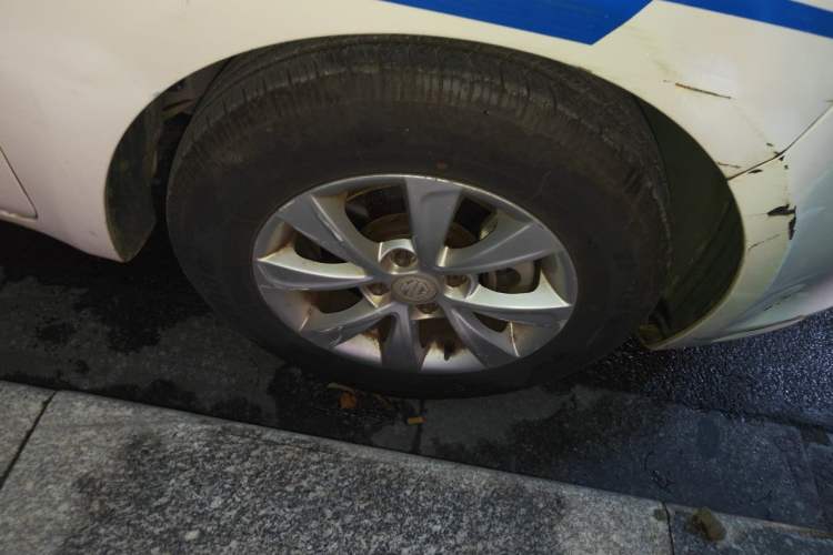 Used MG 3 2014 1.3L AMT Comfort Edition Right Front Wheel Hub