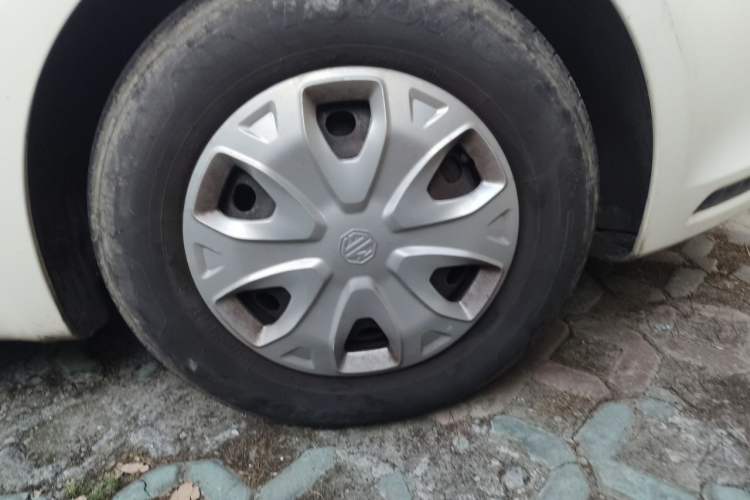 Used MG 3 2014 1.3L AMT Comfort Edition Right Front Wheel Hub