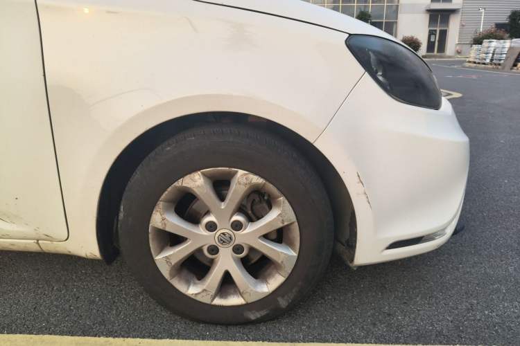 Used MG 3 2014 1.5L AMT Elite Edition Right Front Wheel Hub