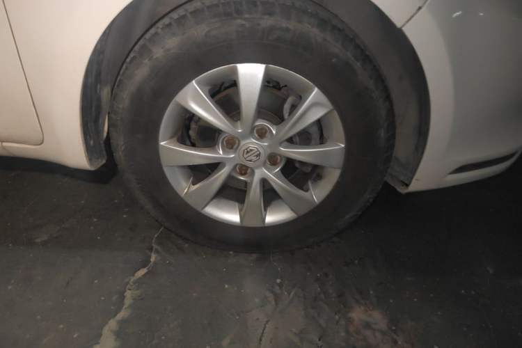 Used MG 3 2014 1.3L AMT Comfort Edition Right Front Wheel Hub