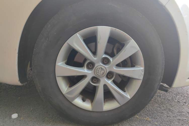 Used MG 3 2014 1.3L AMT Comfort Edition Right Front Wheel Hub