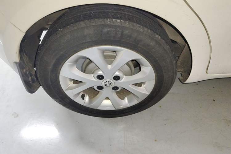Used MG 3 2014 1.5L AMT Elite Edition Right Rear Wheel Hub