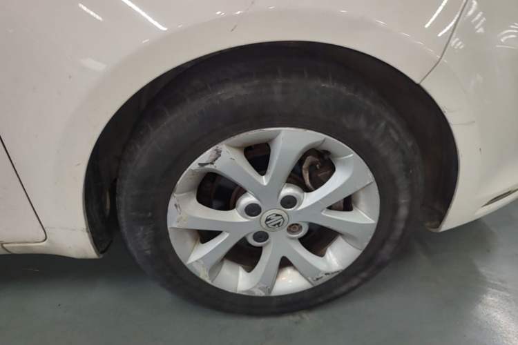 Used MG 3 2014 1.5L AMT Elite Edition Right Rear Wheel Hub