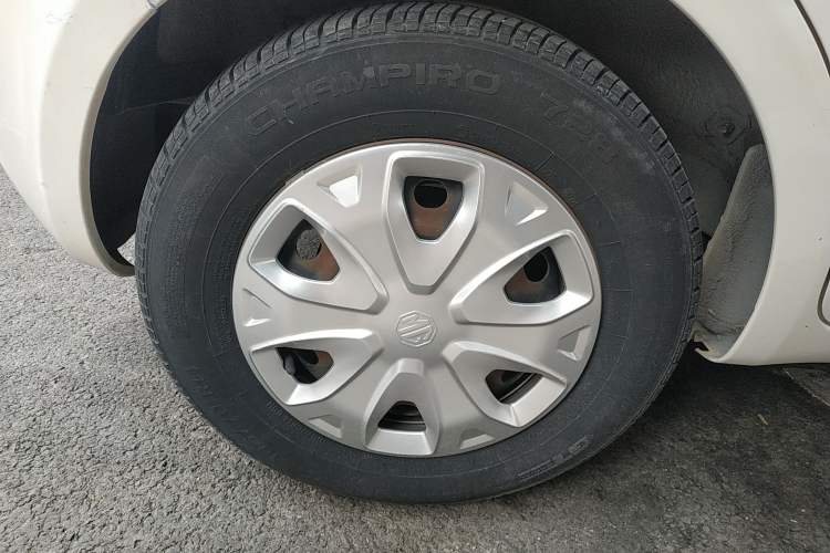 Used MG 3 2014 1.3L Manual Comfort Edition Right Rear Wheel Hub