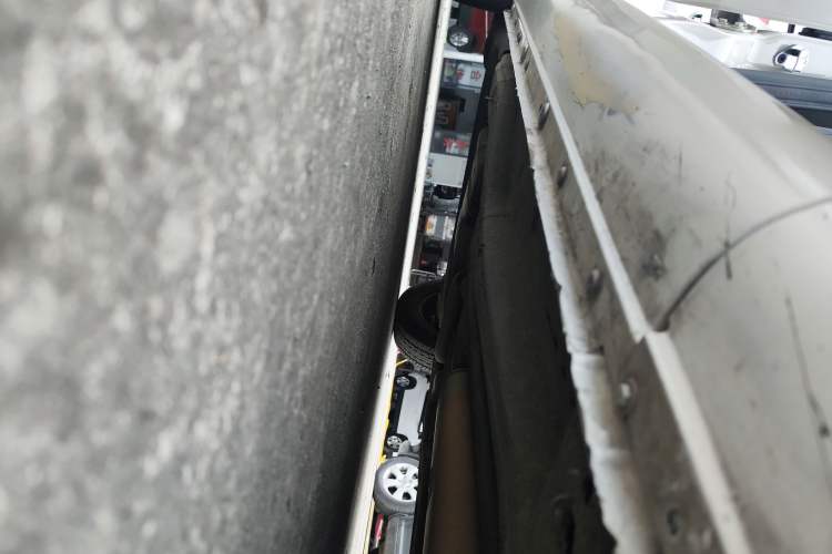 Used MG 3 2014 1.3L AMT Comfort Edition Right Side Sill